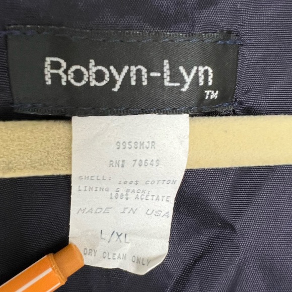 Vintage Robyn-Lyn Christmas Holiday Vest - Picture 6 of 7